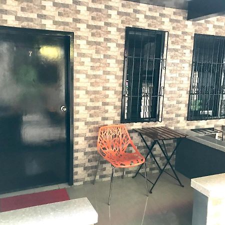 Halfway House Hostel Mactan Cebu Airport Lapu-Lapu City Exteriör bild