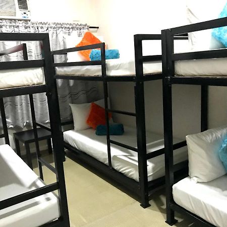 Halfway House Hostel Mactan Cebu Airport Lapu-Lapu City Exteriör bild