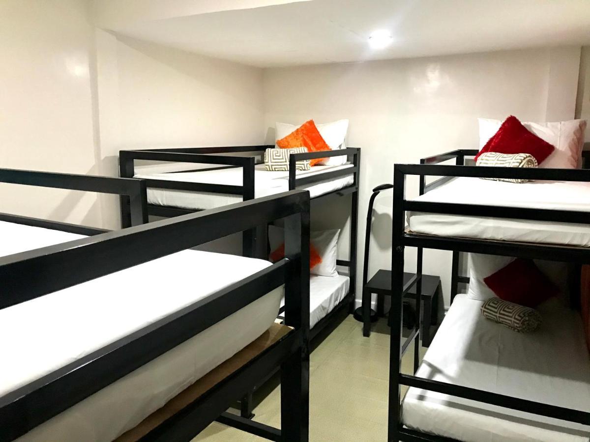Halfway House Hostel Mactan Cebu Airport Lapu-Lapu City Exteriör bild