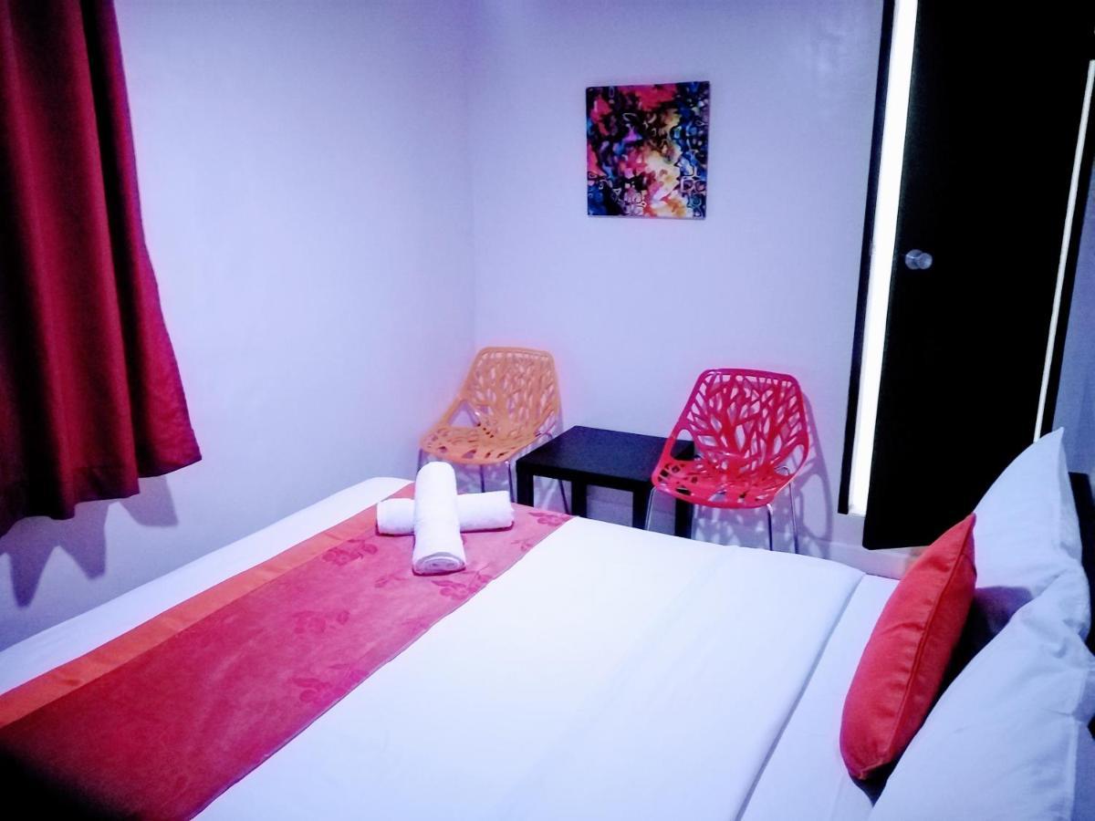 Halfway House Hostel Mactan Cebu Airport Lapu-Lapu City Exteriör bild