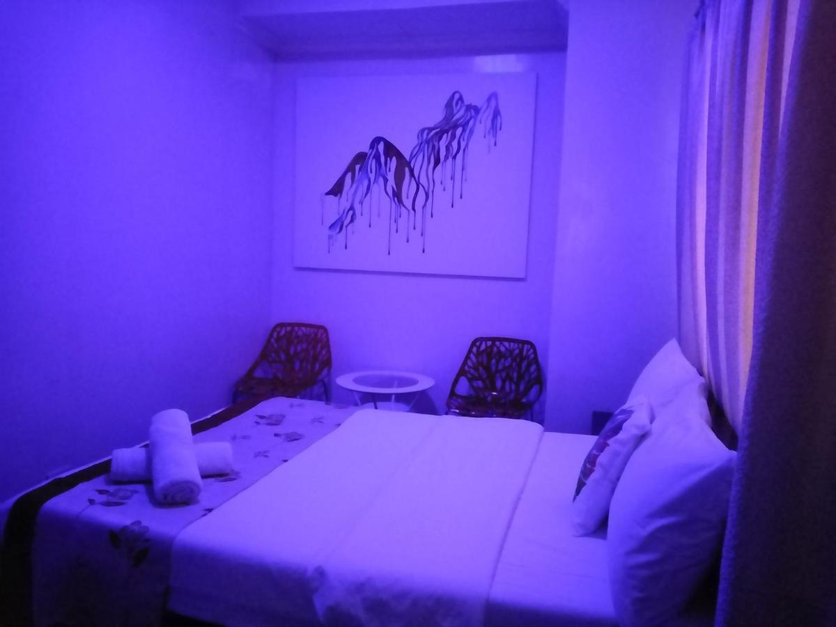 Halfway House Hostel Mactan Cebu Airport Lapu-Lapu City Exteriör bild
