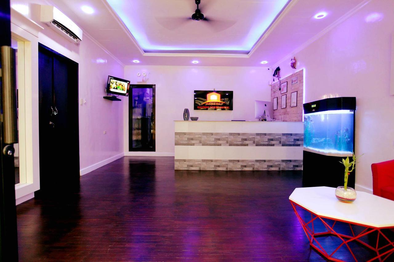 Halfway House Hostel Mactan Cebu Airport Lapu-Lapu City Exteriör bild
