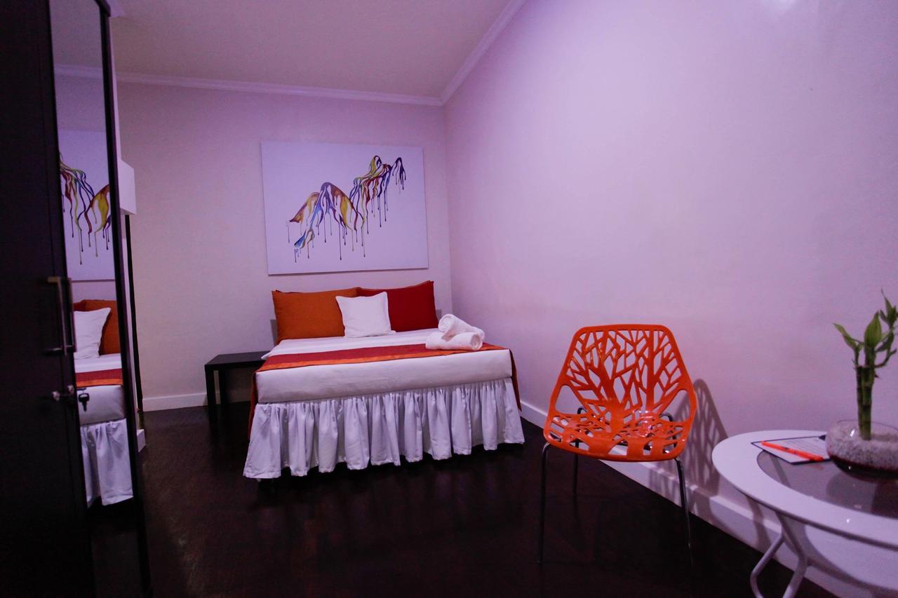 Halfway House Hostel Mactan Cebu Airport Lapu-Lapu City Exteriör bild