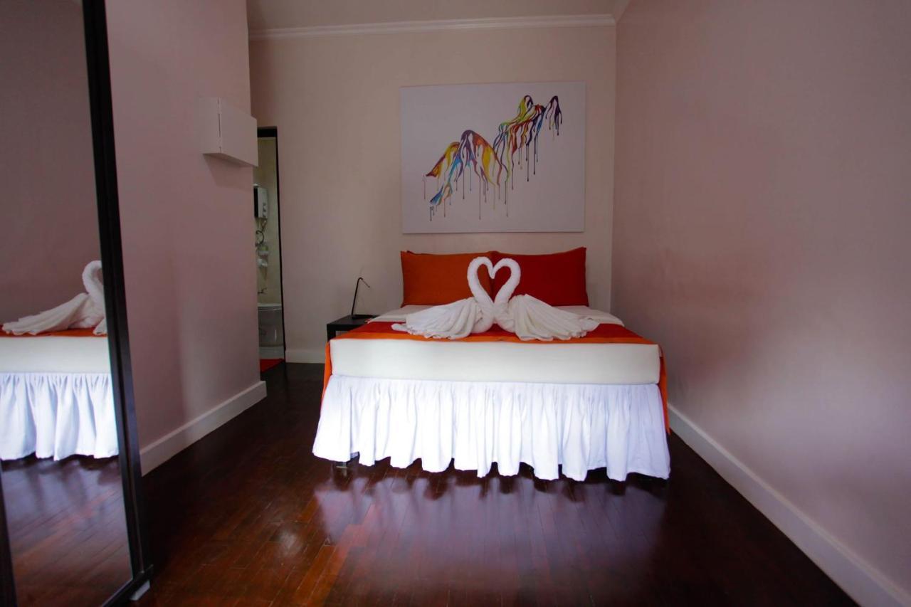 Halfway House Hostel Mactan Cebu Airport Lapu-Lapu City Exteriör bild