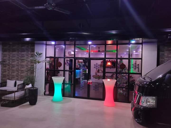 Halfway House Hostel Mactan Cebu Airport Lapu-Lapu City Exteriör bild