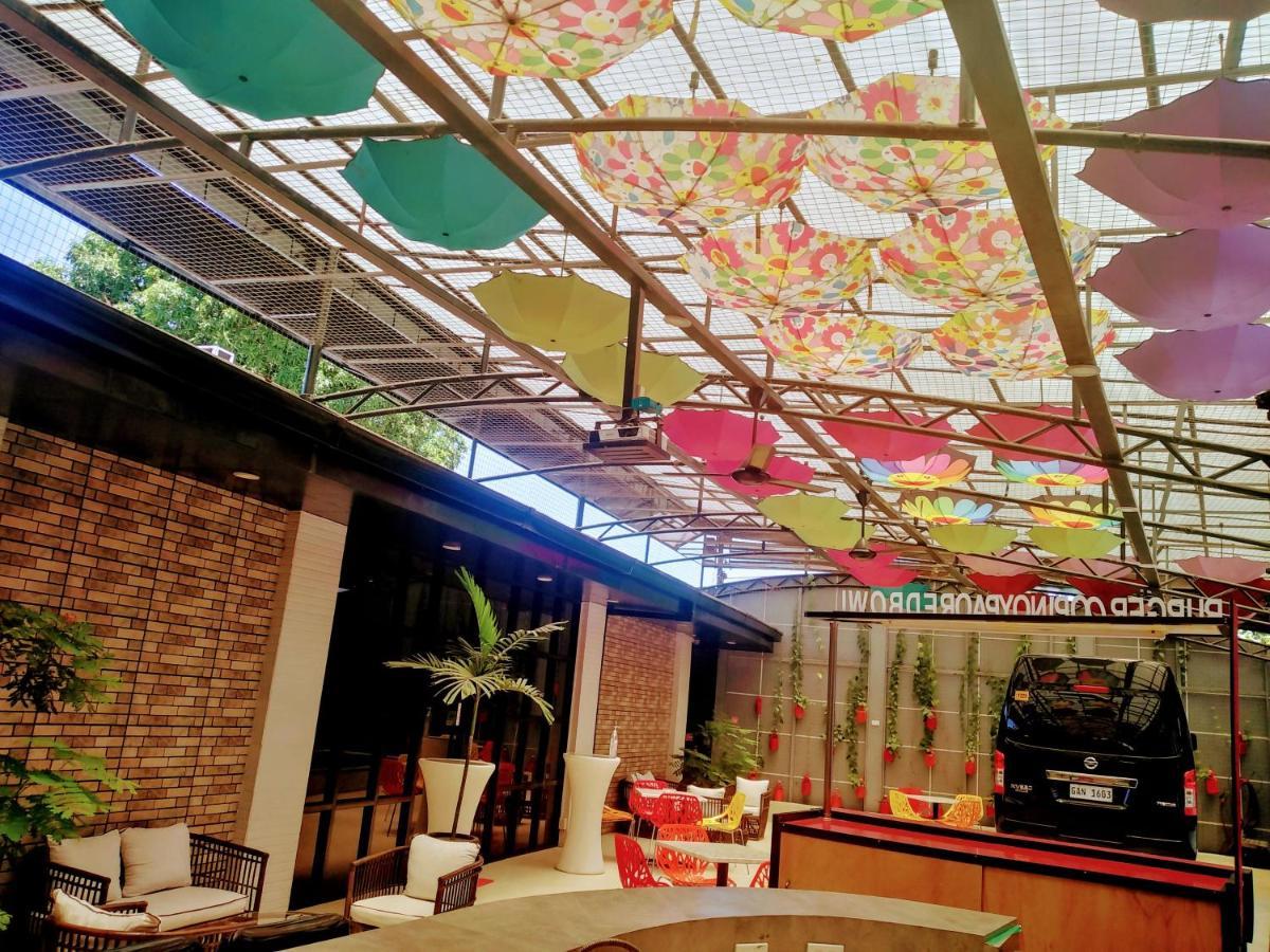 Halfway House Hostel Mactan Cebu Airport Lapu-Lapu City Exteriör bild